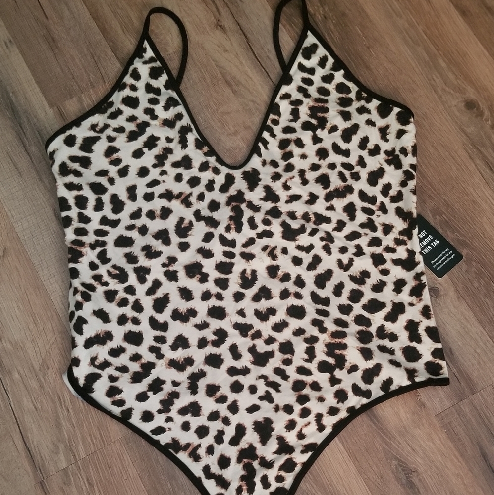 Nwt EXPRESS leopard bodysuit